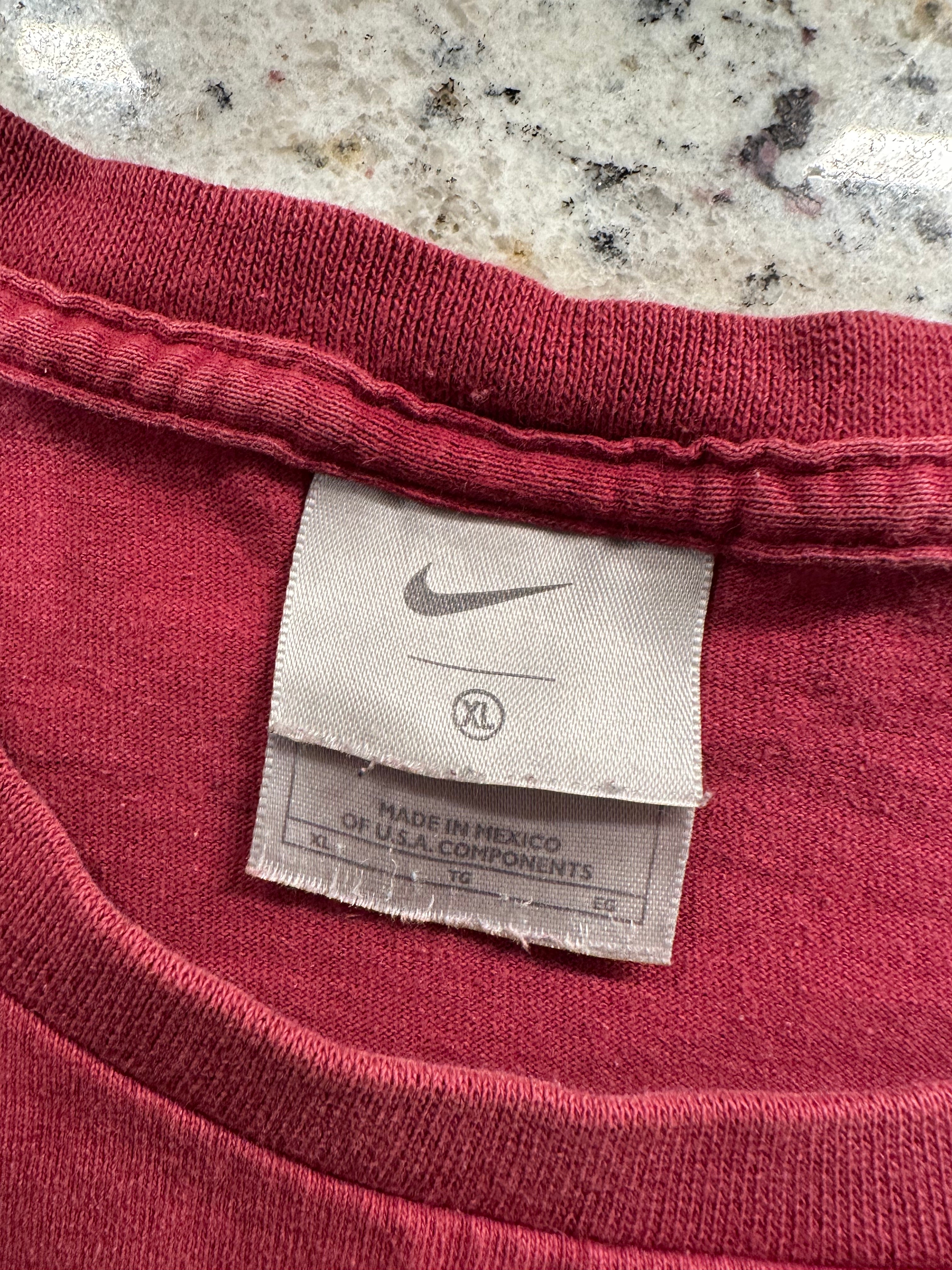 (Mens XL) 2000s Niketown Chicago Short Sleeve