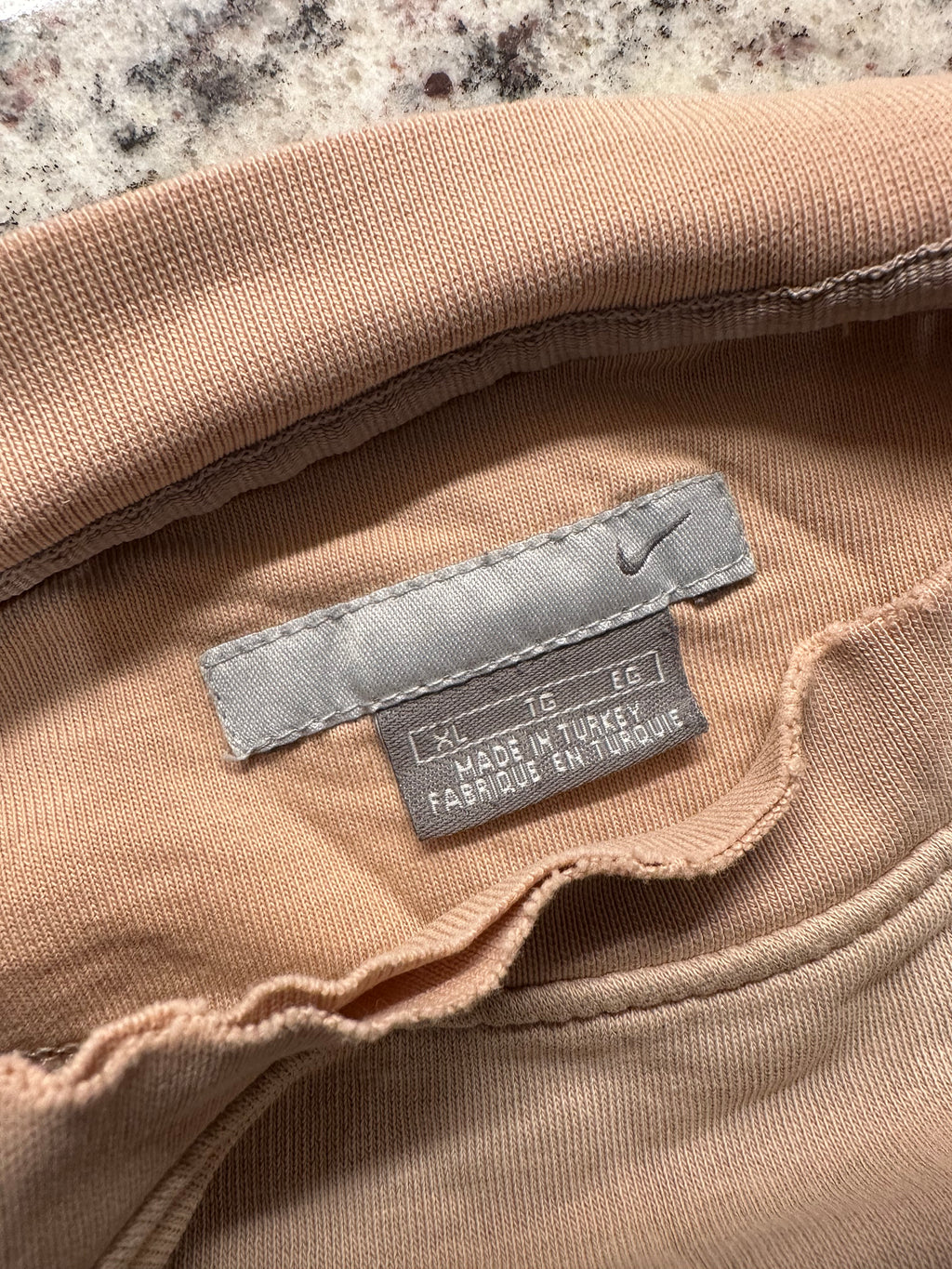 (Men's XL) 2000s Nike Tan Crewneck