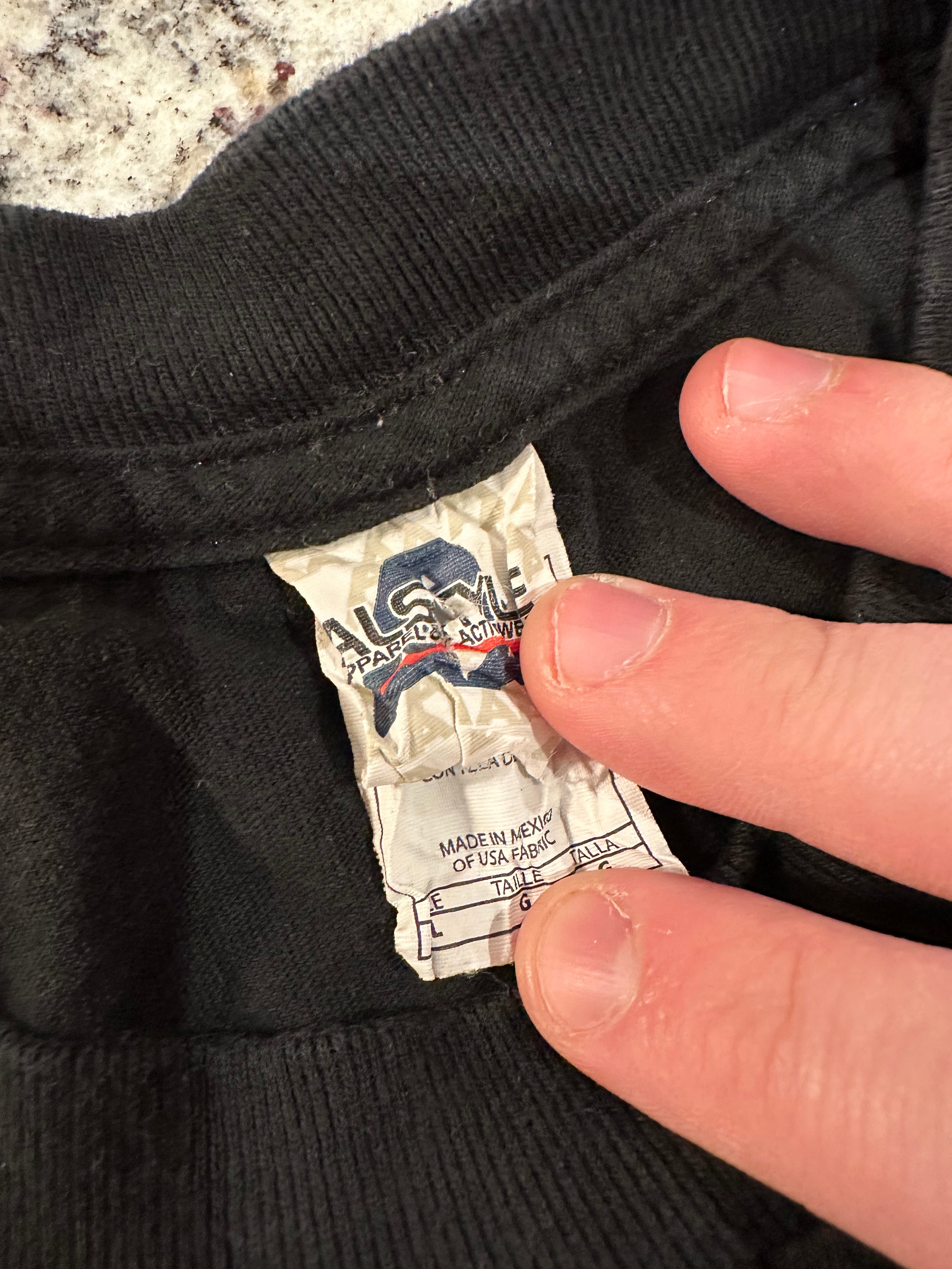 (Men's Large) 2000s Kansas "Point of No Return" Short Sleeve