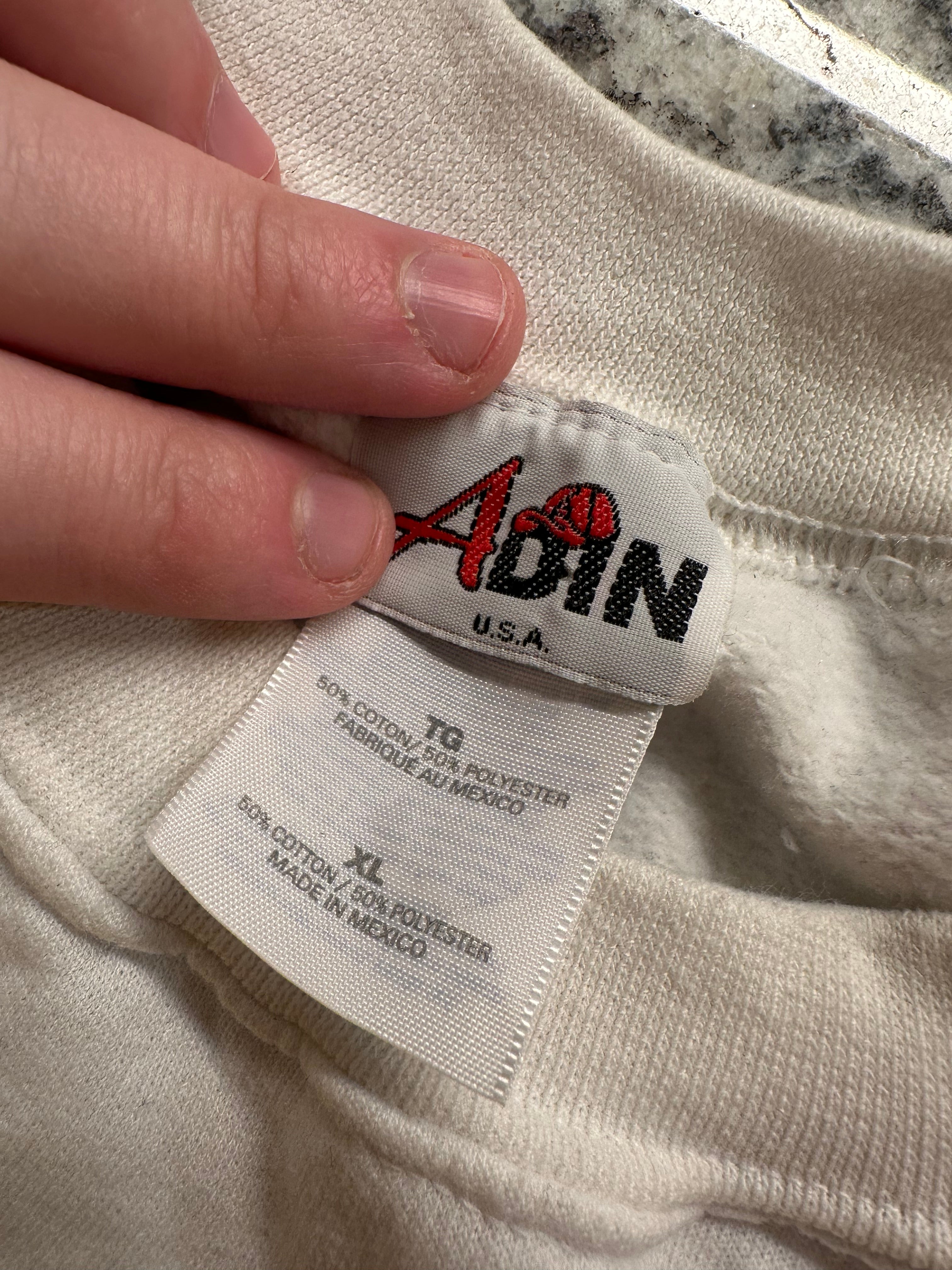 (Men's XL) 90s Chicago Skyline Crewneck