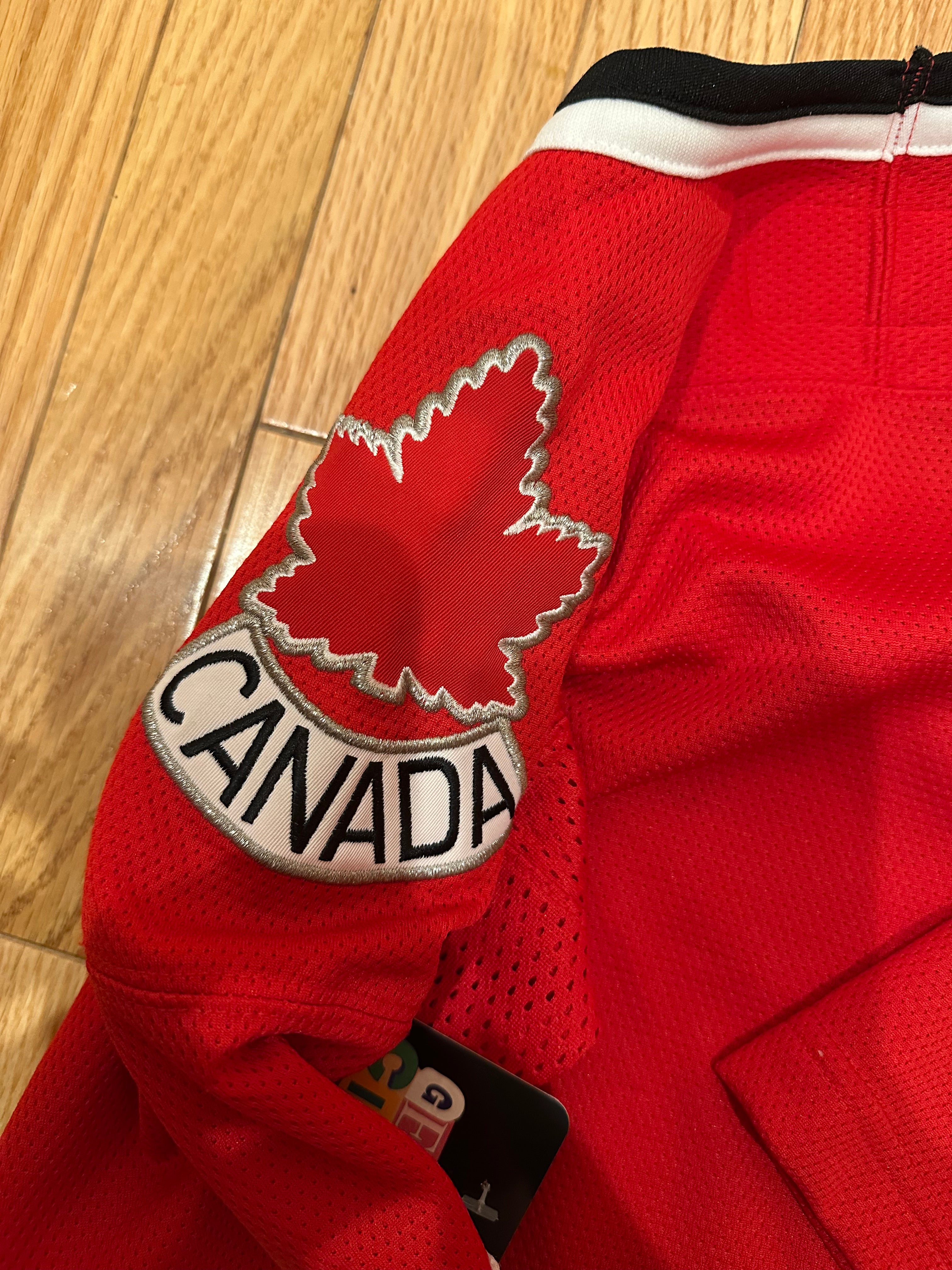 (Kids Medium) Y2K Team Canada Nike Hockey Jersey
