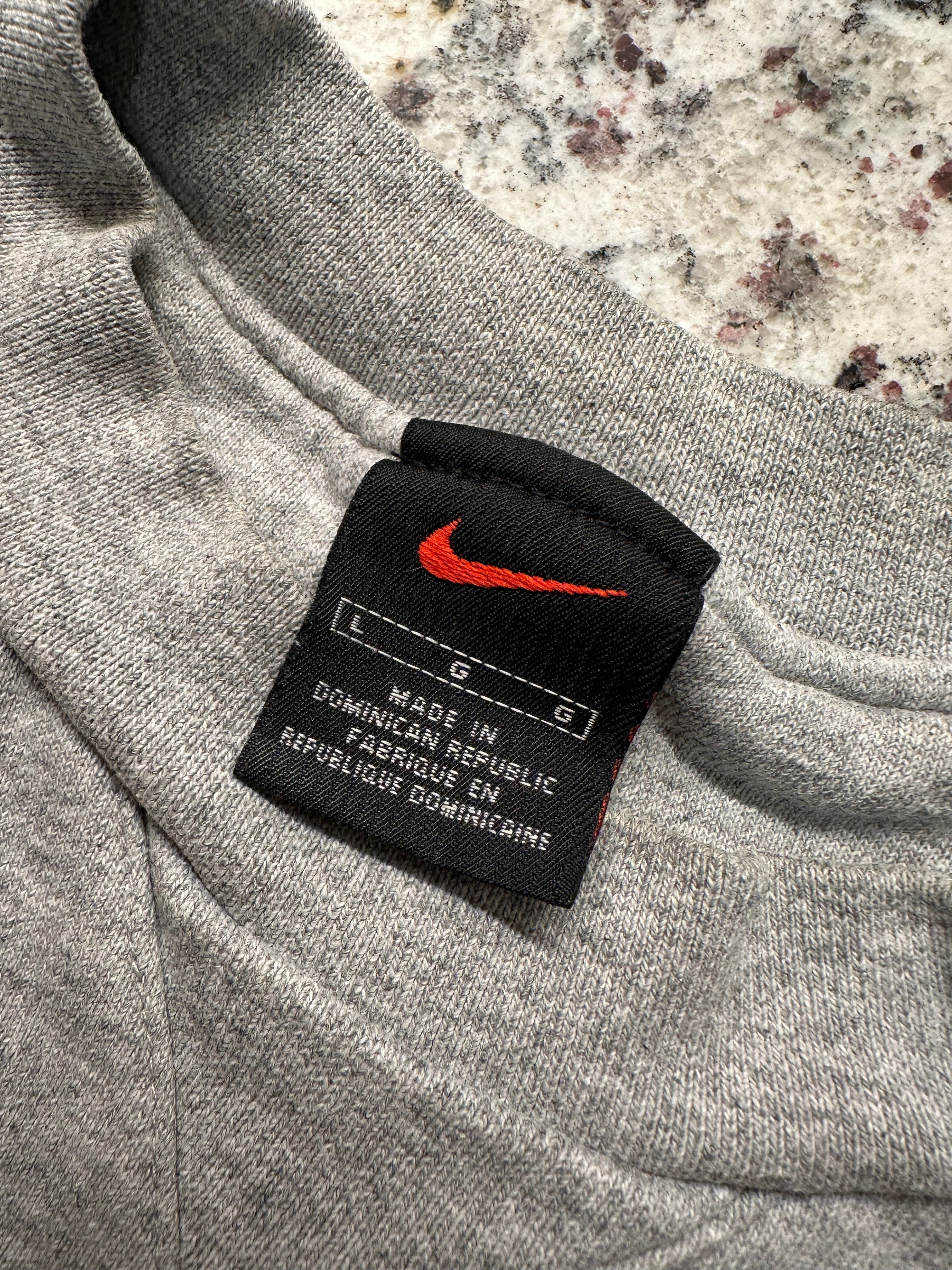 (Men's Large) 1999 Women's NCAA Final Four Nike Crewneck