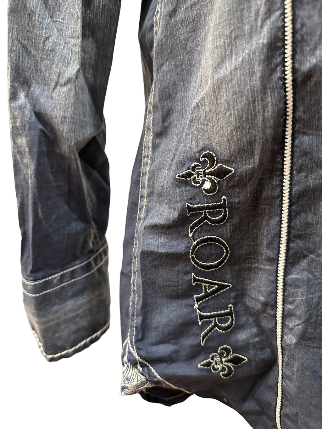 (Men's Large) Y2K Grunge Roar Button Up