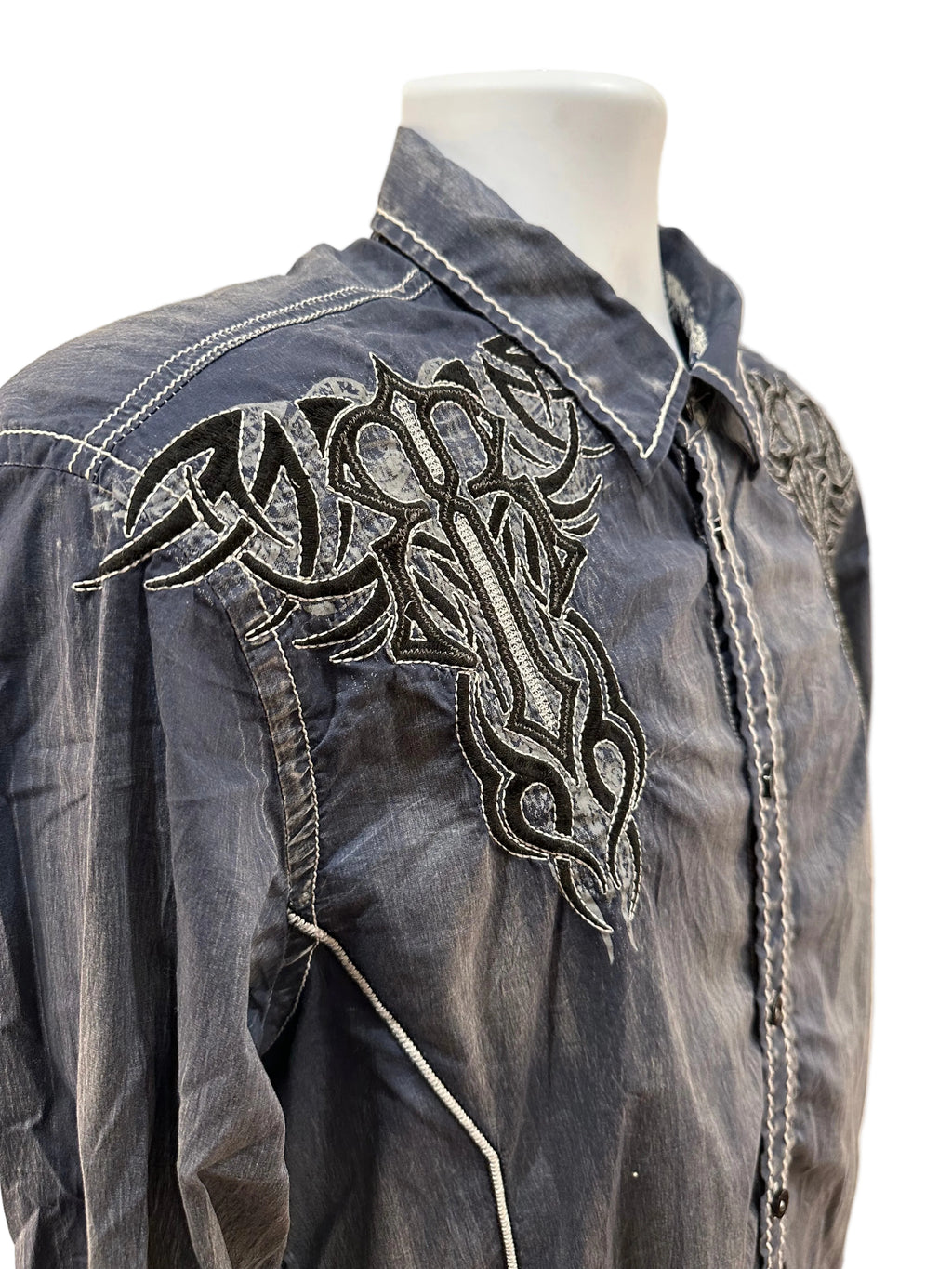 (Men's Large) Y2K Grunge Roar Button Up