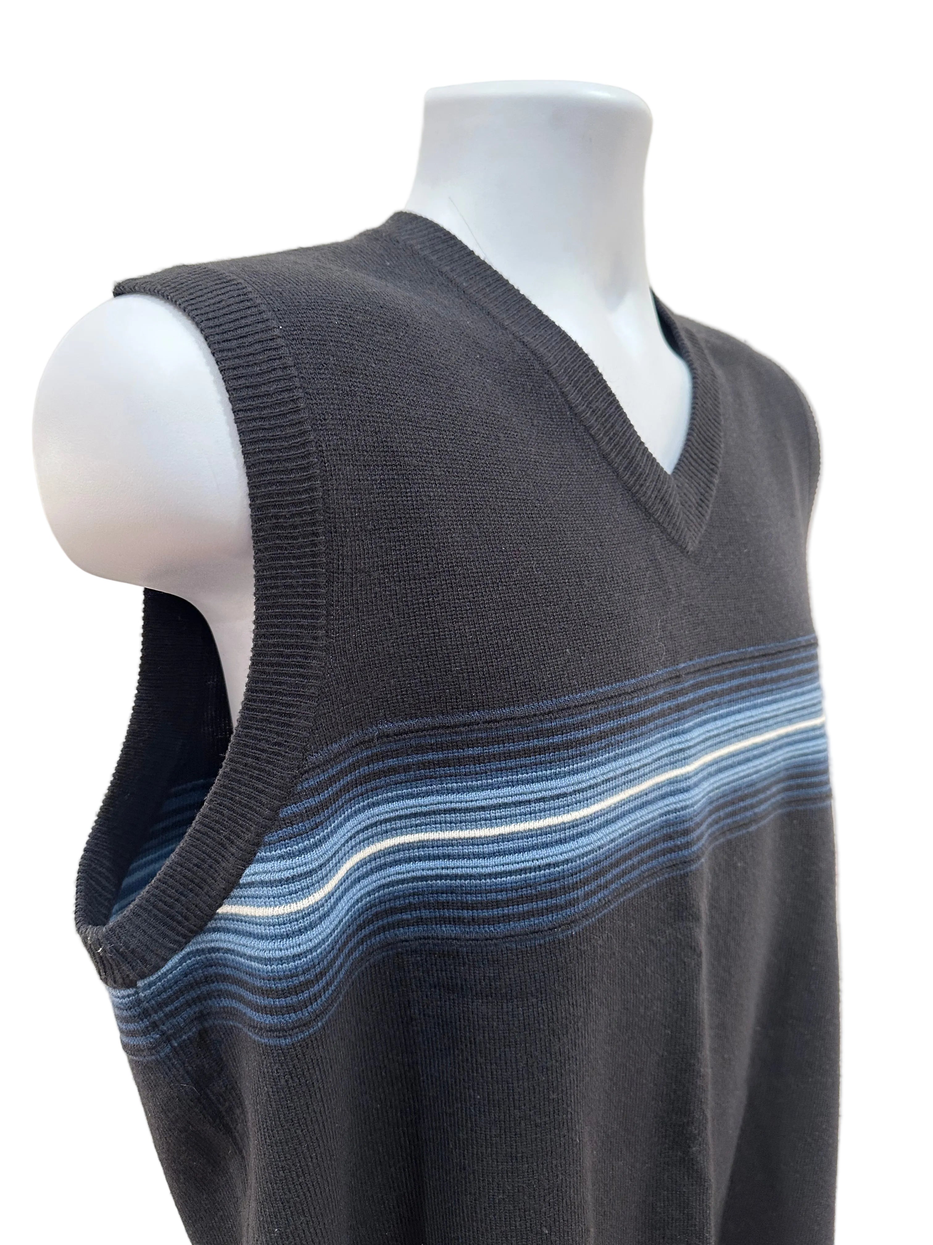 (Men's Medium) 2000s Unionbay Striped Sweater Vest