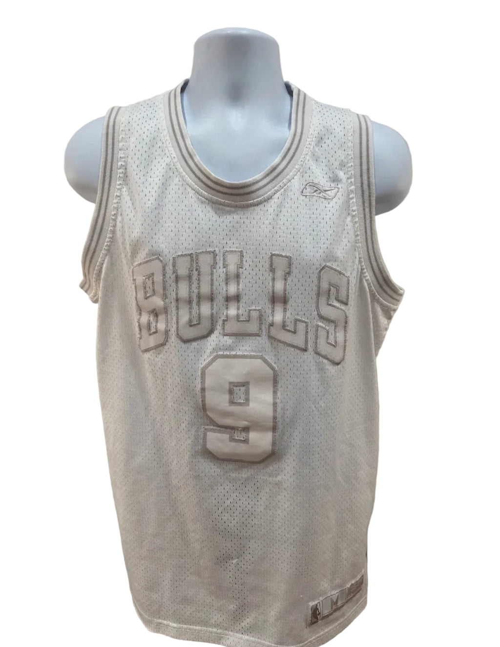 (Men's Medium) 2000s Luol Deng All White Jersey
